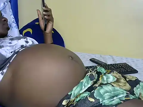 PrettyBabelv online show from 13, 3, 2026