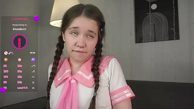 AmiLewis online show from 8, 2, 2025