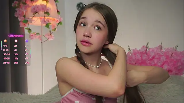 AmiLewis online show from 21, 9, 2025