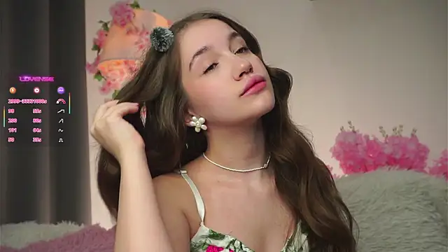 AmiLewis online show from 25, 10, 2025