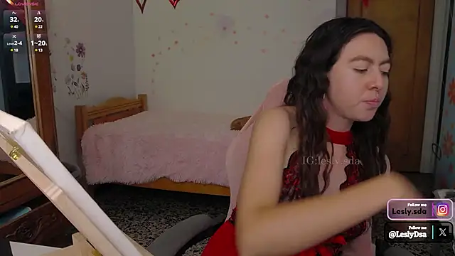 leslyyu online show from 17, 2, 2025