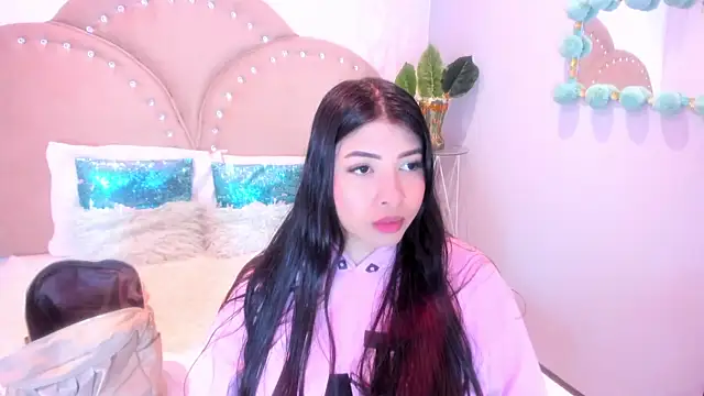 Miia Thompsonn online show from 18, 10, 2025