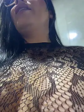 Snapshot of Miah_gomez_ chatting on 24, 4, 2026 Miah gomez online show from 24, 4, 2026