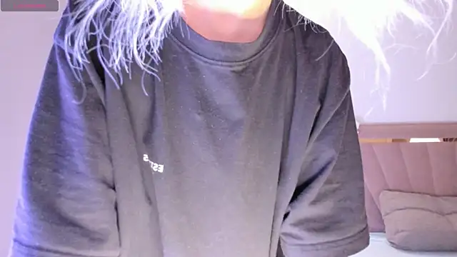 Snapshot of heemia chatting on 8, 12, 2024 heemia online show from 8, 12, 2024