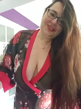Snapshot of Sexy_Binxy chatting on 5, 6, 2026 Sexy Binxy online show from 5, 6, 2026