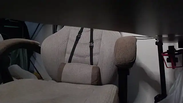 Snapshot of tenta1130 chatting on 8, 4, 2026 tenta1130 online show from 8, 4, 2026