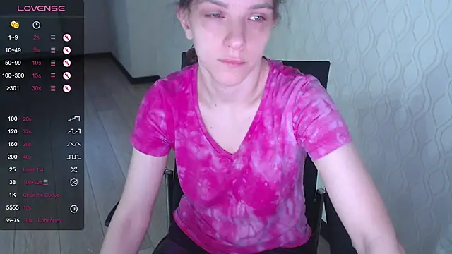 LisaHeart online show from 11, 11, 2025