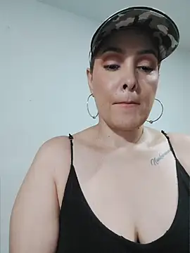 Snapshot of Miss_Agatha chatting on 17, 4, 2026 Miss Agatha online show from 17, 4, 2026