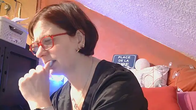Snapshot of lanax chatting on 11, 5, 2026 lanax online show from 11, 5, 2026