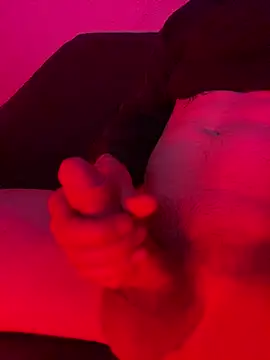 xChrisjThomW online show from 16, 7, 2026