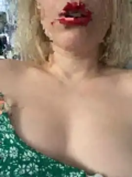 Snapshot of Yourdirtybitch chatting on 10, 11, 2025 Yourdirtybitch online show from 10, 11, 2025