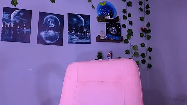 macey elliot  online show from 14, 10, 2025