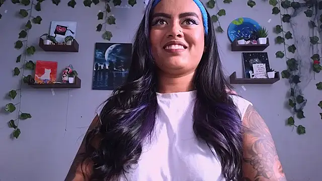 macey elliot  online show from 25, 11, 2025