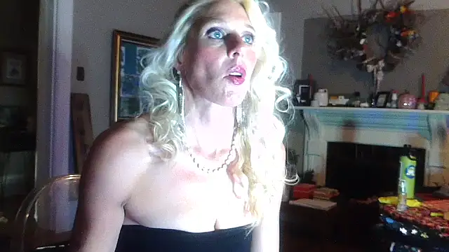 Glamazonx online show from 31, 10, 2025