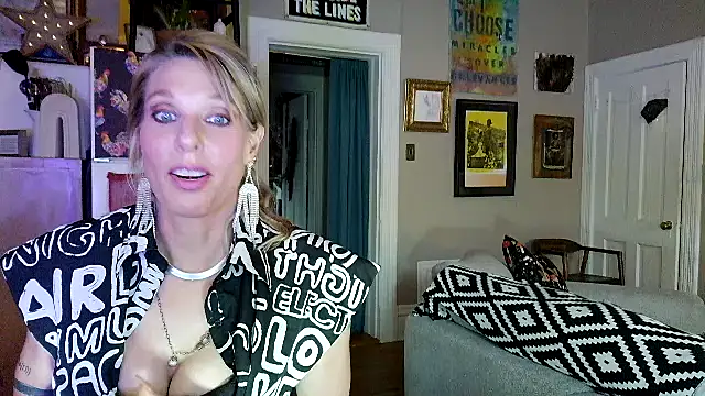 Glamazonx online show from 2, 3, 2026