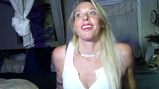 Snapshot of Glamazonx chatting on 22, 7, 2026 Glamazonx online show from 22, 7, 2026