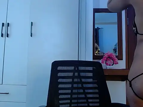 Snapshot of queencydoll chatting on 16, 2, 2026 queencydoll online show from 16, 2, 2026