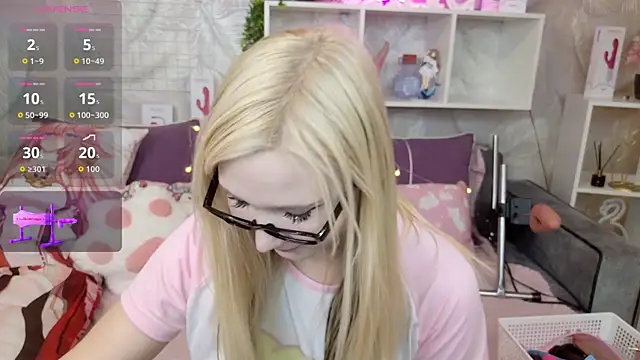 MeowkaKitty online show from 18, 10, 2025