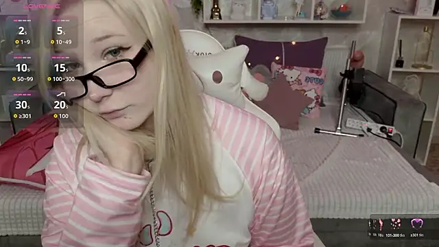 MeowkaKitty online show from 7, 3, 2026