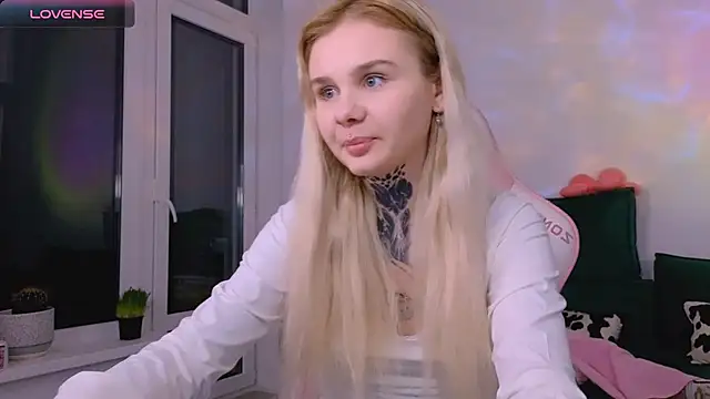 Britney Lynch online show from 14, 3, 2026