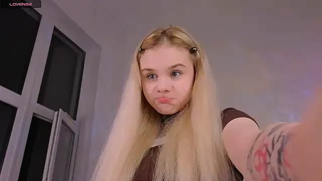 Britney Lynch online show from 18, 3, 2026