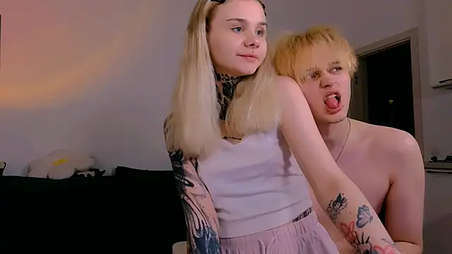 Britney Lynch online show from 13, 4, 2026