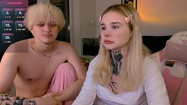 Britney Lynch online show from 19, 4, 2026