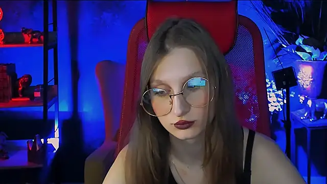 EllaHorton online show from 13, 3, 2025