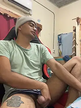 yObal-hot online show from 7, 4, 2026