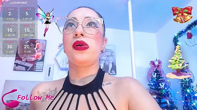 Snapshot of Dagny_beker chatting on 4, 12, 2025 Dagny beker online show from 4, 12, 2025