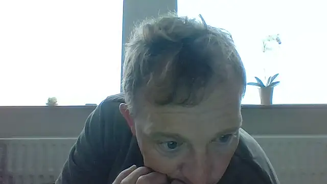 Snapshot of bertolini chatting on 11, 6, 2026 bertolini online show from 11, 6, 2026