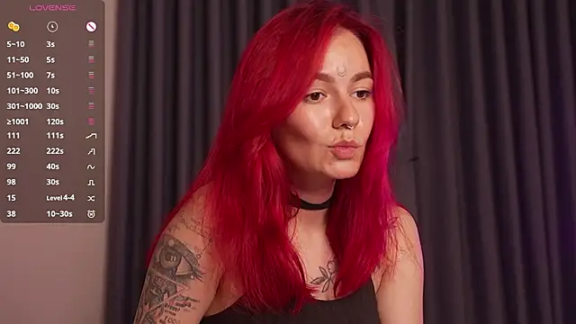 girl with snaketatto0 online show from 19, 2, 2026