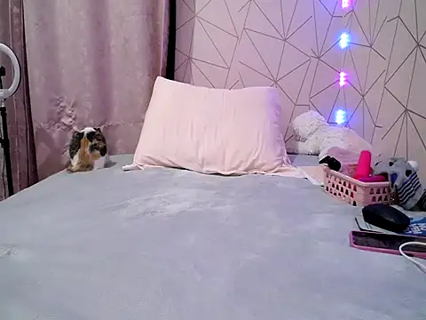 Irresistible24 online show from 12, 10, 2025