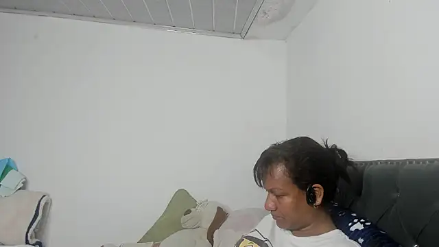 Snapshot of Laflaka22 chatting on 13, 9, 2025 Laflaka22 online show from 13, 9, 2025