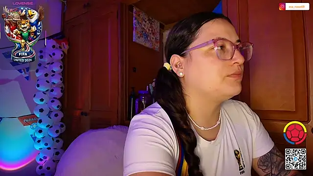Snapshot of eva_rosse69 chatting on 27, 6, 2026 eva rosse69 online show from 27, 6, 2026
