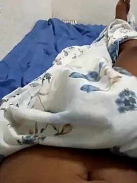 Snapshot of karolgree chatting on 27, 10, 2025 karolgree online show from 27, 10, 2025