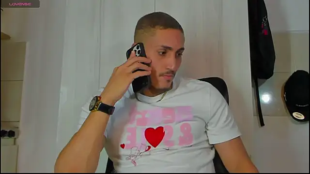 MikeRoss7777 online show from 25, 10, 2025