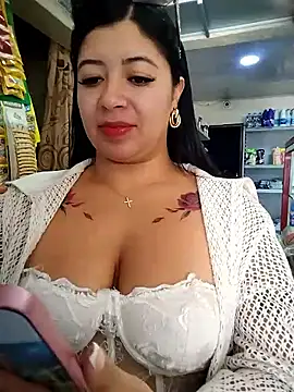 Ariana-pp03 online show from 9, 9, 2025