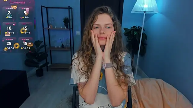 Snapshot of RayaNenlia chatting on 19, 3, 2025 RayaNenlia online show from 19, 3, 2025