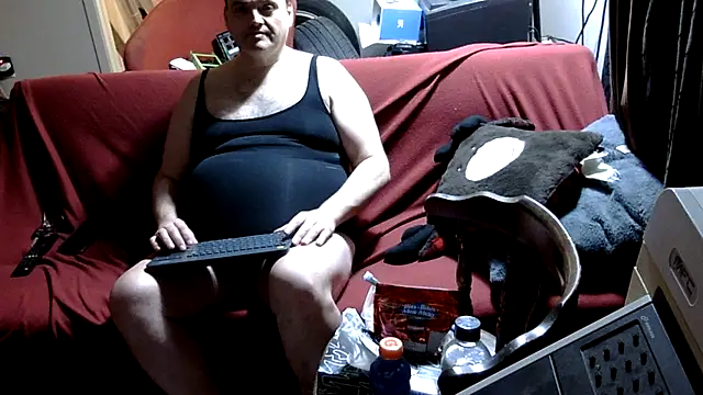 Snapshot of caressonnous chatting on 7, 11, 2025 caressonnous online show from 7, 11, 2025