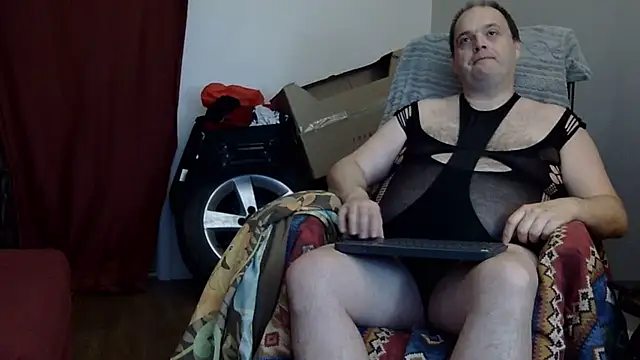 Snapshot of caressonnous chatting on 1, 12, 2025 caressonnous online show from 1, 12, 2025