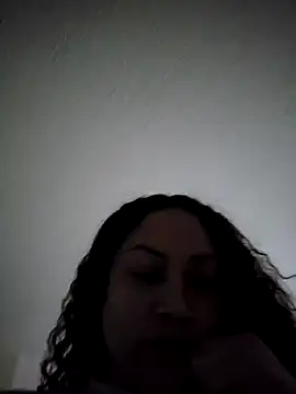 Snapshot of honeeyyy_pot chatting on 6, 12, 2024 honeeyyy pot online show from 6, 12, 2024