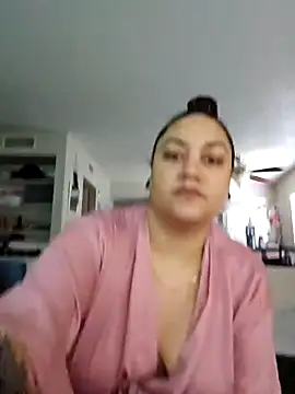 Snapshot of honeeyyy_pot chatting on 10, 2, 2026 honeeyyy pot online show from 10, 2, 2026