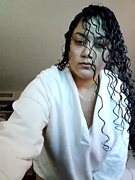 Snapshot of honeeyyy_pot chatting on 20, 2, 2026 honeeyyy pot online show from 20, 2, 2026