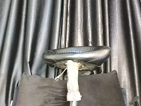 Snapshot of Fuck-Me-Daddyy chatting on 22, 9, 2025 Fuck-Me-Daddyy online show from 22, 9, 2025
