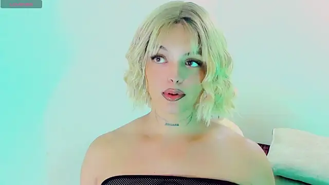 Emmaa Saenz  online show from 12, 4, 2026