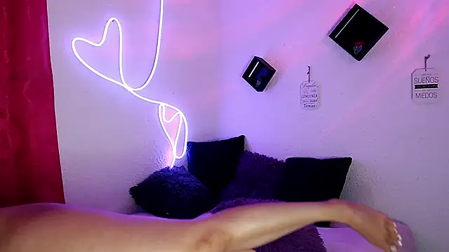 agatha lovee online show from 7, 3, 2025