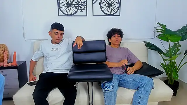 Snapshot of Crazy_nigth01 chatting on 13, 2, 2026 Crazy nigth01 online show from 13, 2, 2026