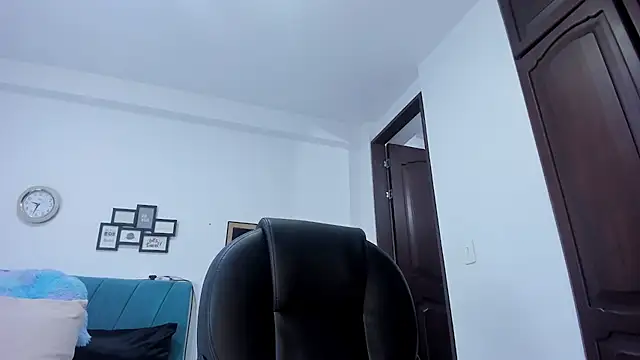 kamila lopez online show from 21, 10, 2025