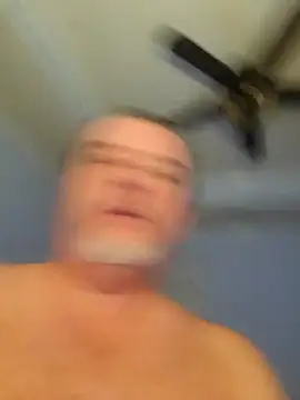 Snapshot of DarrinNudist chatting on 12, 1, 2025 DarrinNudist online show from 12, 1, 2025